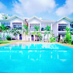 Tana Mysterious Garden Ferienhaus Panglao