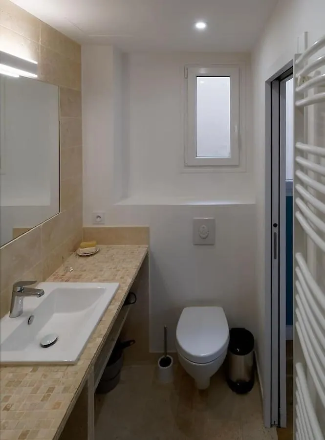 Quiet Apartment Near Montmartre Paris