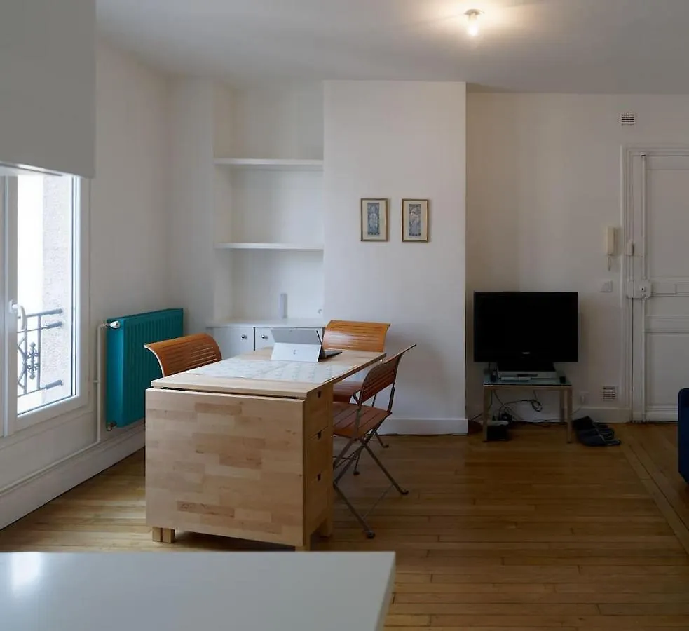 Quiet Apartment Near Montmartre Paris Frankreich